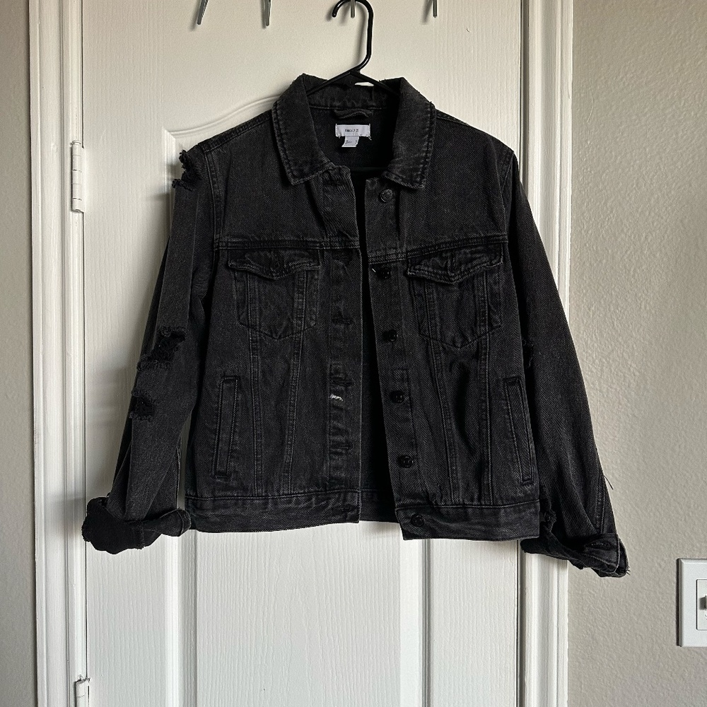 Forever 21 | Black Distressed Denim Jacket
